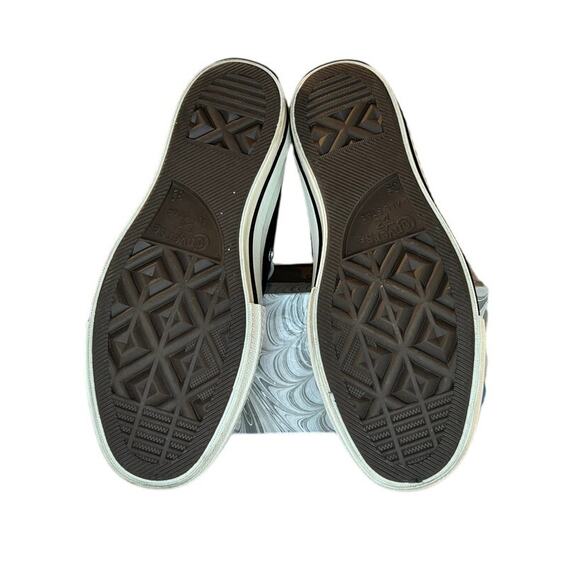 Chuck Taylor Embroidered HIgh Tops Black - Picture 5 of 8